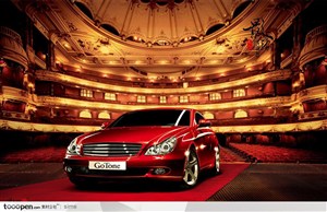 名牌汽车广告展板-GOTONE时尚高级红色私家车剧院红地毯
