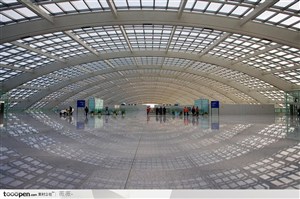 北京T3航站楼图片航空登机人行步道全景