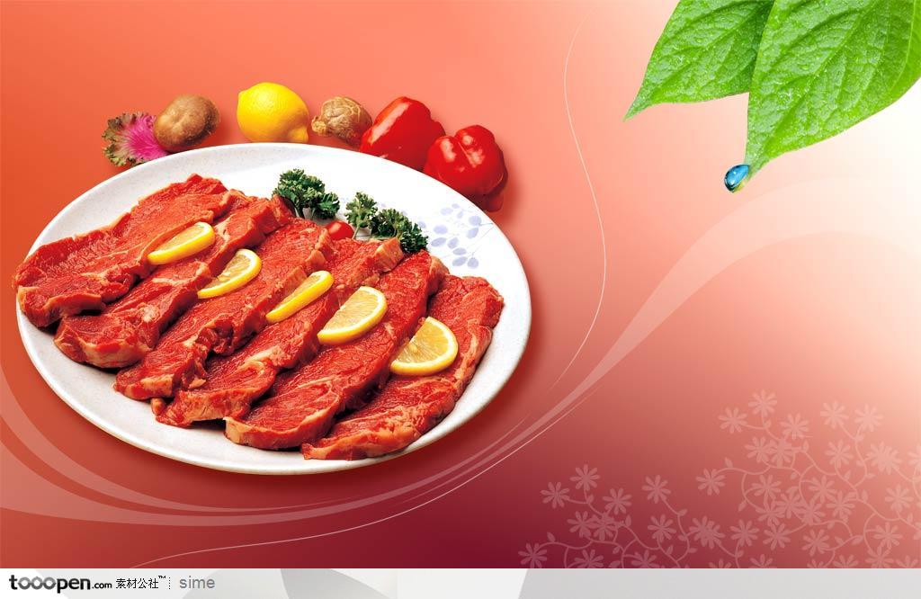 韩国餐饮美食元素-树叶碟子的新鲜韩牛肉
