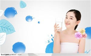 美容SPA健身保健-喝水的韩国美女叶子底纹