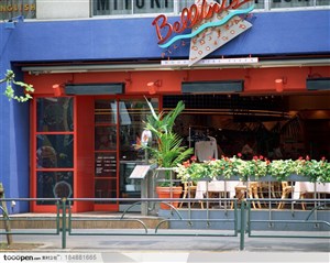 名胜建筑-蓝红墙体特色餐厅门口特写
