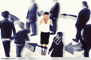 职场商务人士-被工作困扰头昏脑胀的职场商务女性