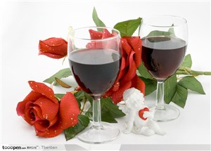 情人节元素玫瑰花红色高脚杯