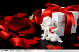 情人节元素红色礼品盒玫瑰花礼物盒丝带