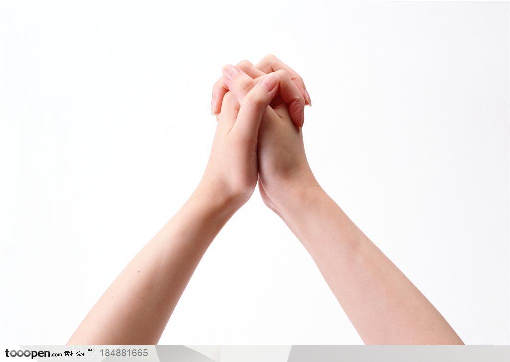 人物手势元素-两手握紧手势特写.