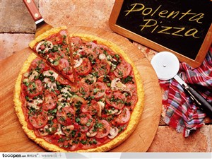 披萨 蔬菜 西红柿 木盘 小黑板