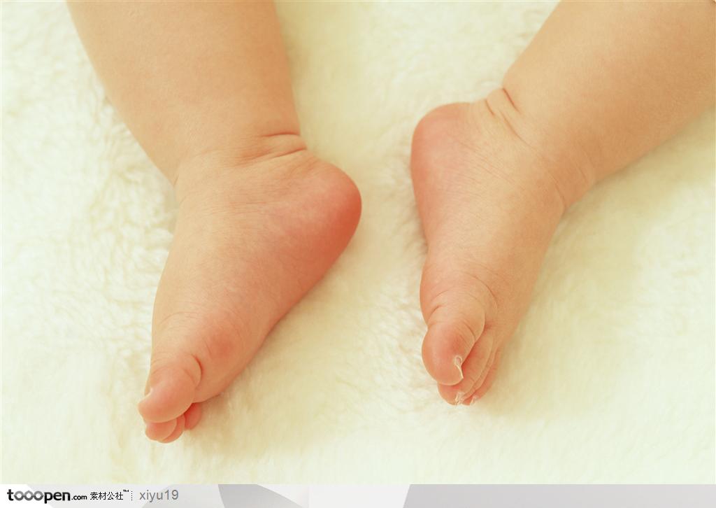 婴儿幼儿-肥嘟嘟的婴儿脚