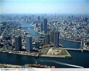 名胜建筑-沿海发达城市俯视图