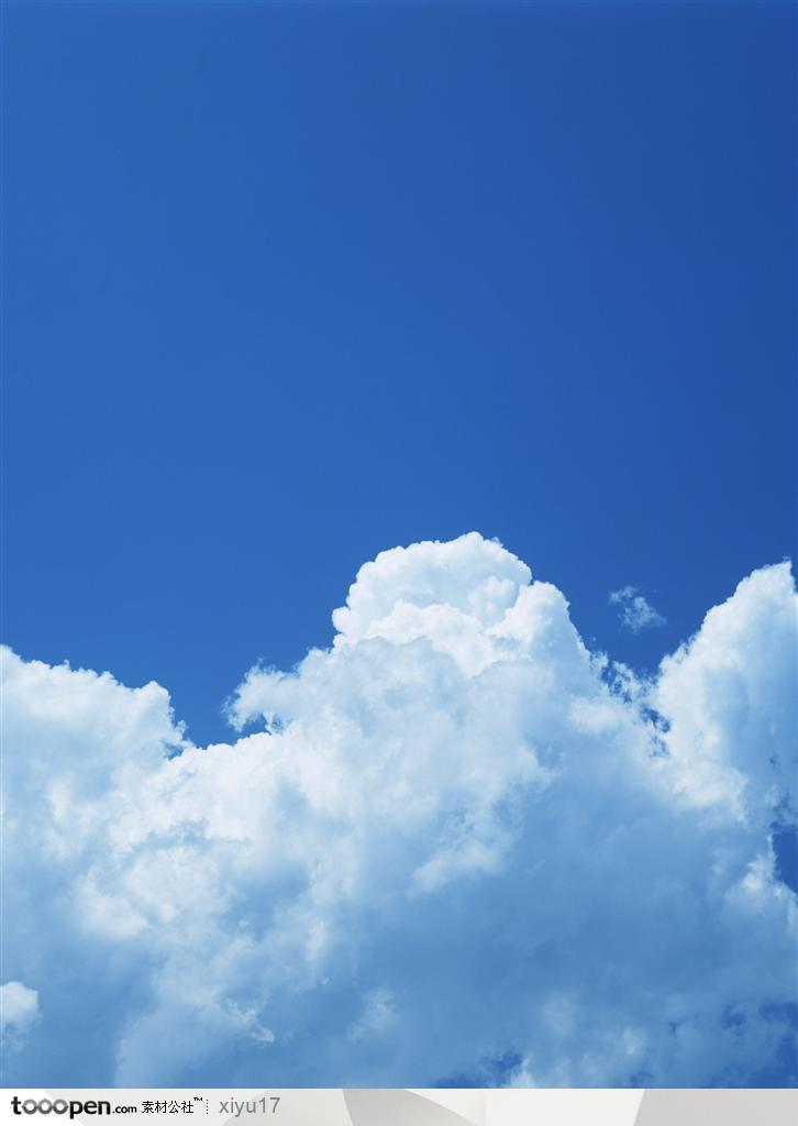 美丽天空-蓝天下漂亮的白云
