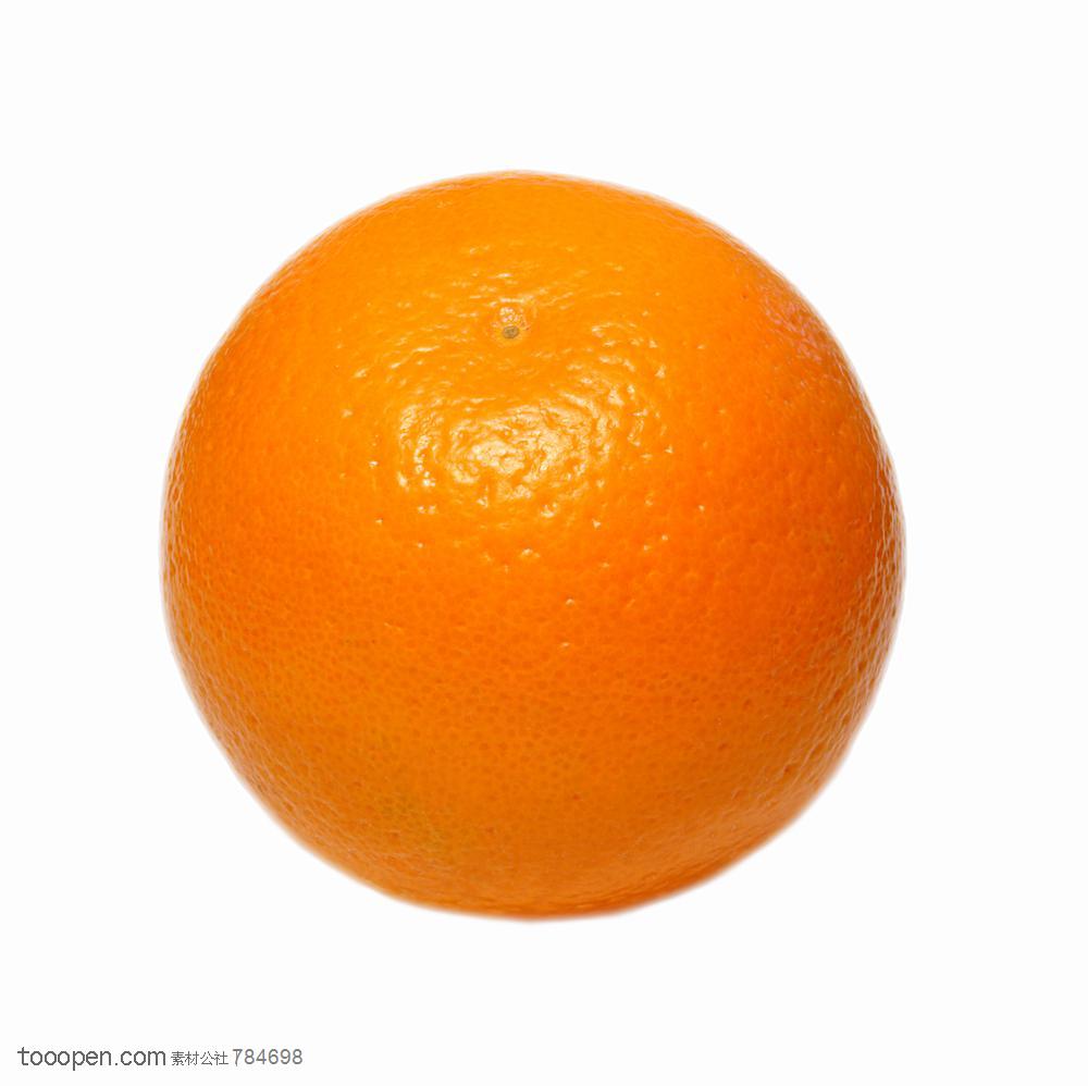 新鲜水果-一个熟透的橘子特写