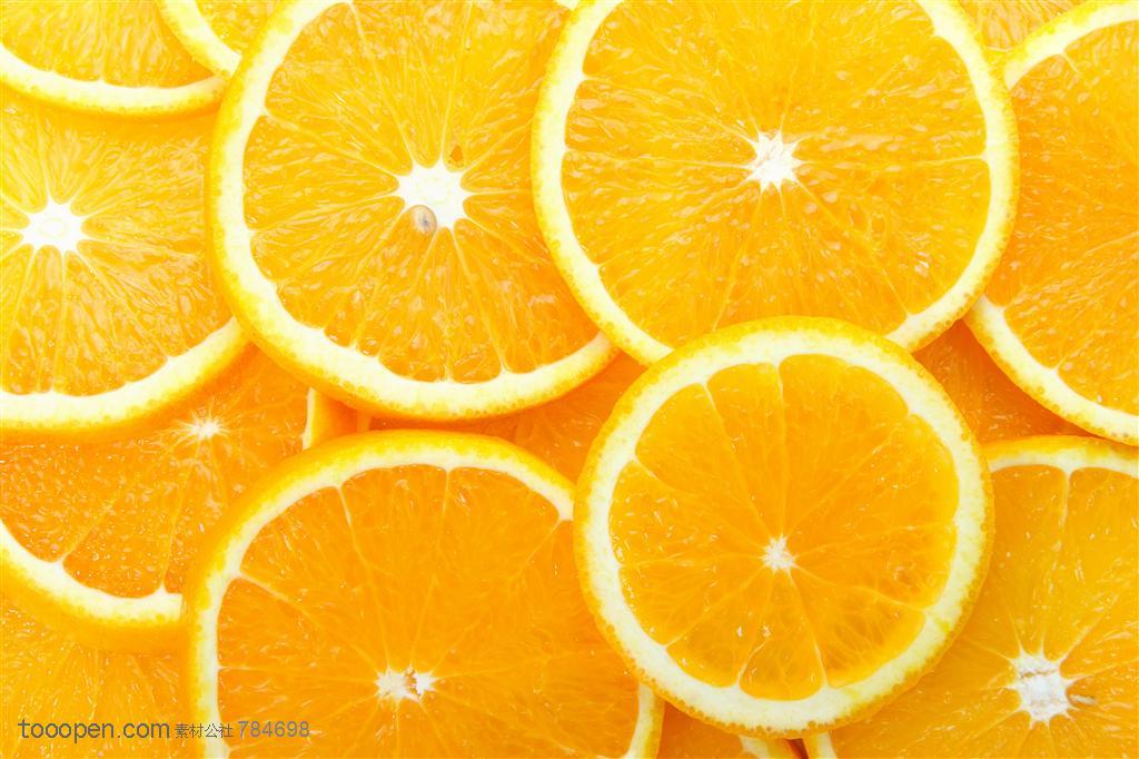 新鲜水果-切成很多个片的橙子特写