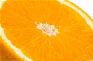 新鲜水果-被切开的半个橙子露出果肉特写