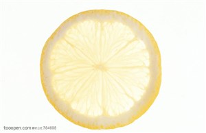 新鲜水果-一片透过光线的柠檬片特写