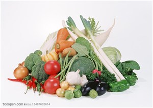 新鲜蔬菜-堆放在一起的茄子、四季豆、大葱、西兰花、红萝卜、大白菜等新鲜蔬菜
