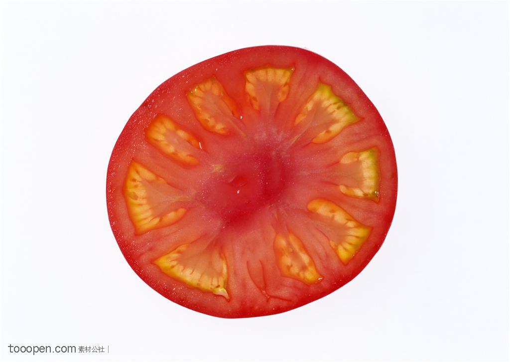 新鲜蔬菜-俯视被切开的西红柿