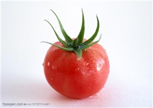 新鲜蔬菜-清洗过的西红柿特写