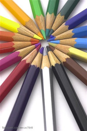彩色铅笔特写-围成一个圈摆放在一起的彩色铅笔