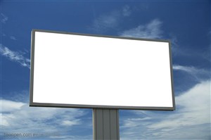 户外广告牌-蓝天白云下的广告牌正面
