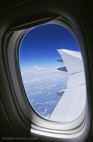 航天运输-飞机上的窗口