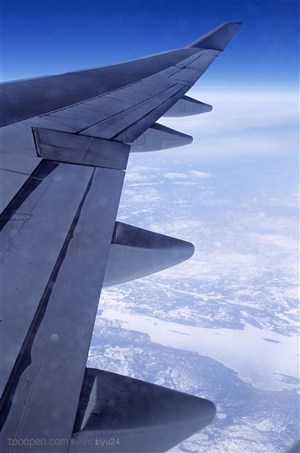 航天运输-灰色的机翼