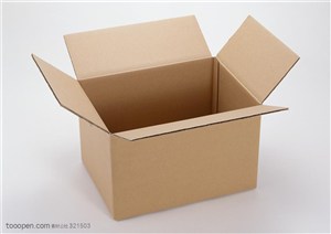 纸箱子-打开的纸箱子特写