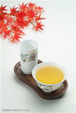茶艺文化-小盘子上的茶具