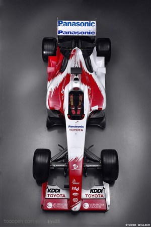 丰田汽车-俯视下的红色赛车