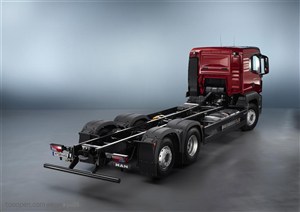重型卡车-大货车车架 红色重型货车后部