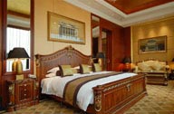 酒店总统套房卧室