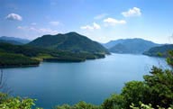自然景致-蔚蓝的湖水